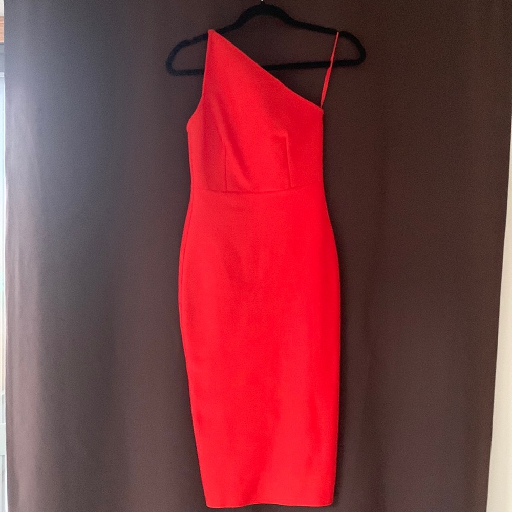 Red midi one shoulder stretchy dress.